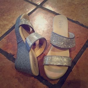 Reba sparkly size 8 wedge sandals